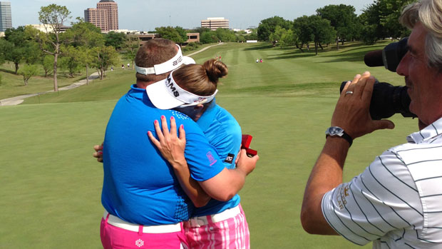 Brittany Lang gets proposed to after her round at the North Texas LPGA Shootout